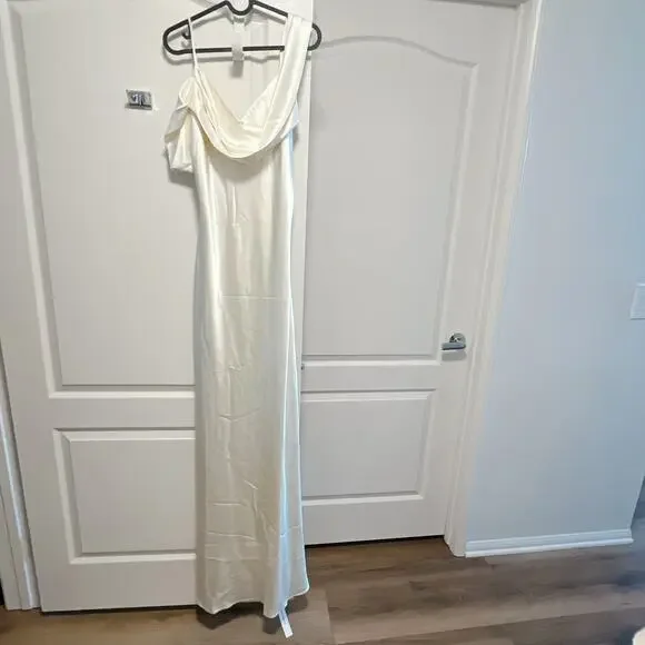 Reformation Ronda Ivory Silk One-Shoulder Maxi Dress 4 - Picture 5 of 8